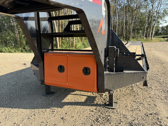 2026 RawMaxx Gooseneck Flatdeck – 30′ Equipment Trailer