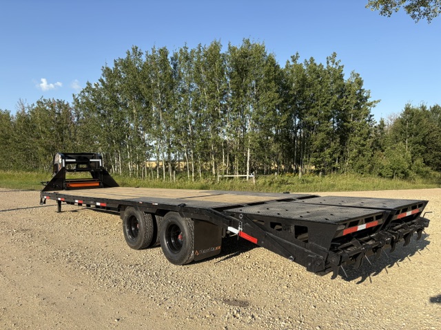 2026 RawMaxx Gooseneck Flatdeck – 30′ Equipment Trailer